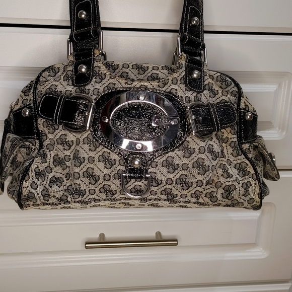 Guess Handbags - Guess hand bag